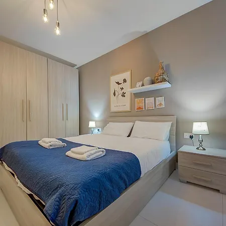 Stylish 1br With Terrace In Wifi And Ac Gzira