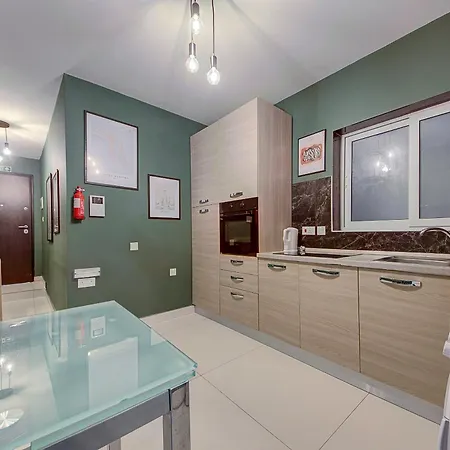 Stylish 1br With Terrace In Wifi And Ac * Gżira
